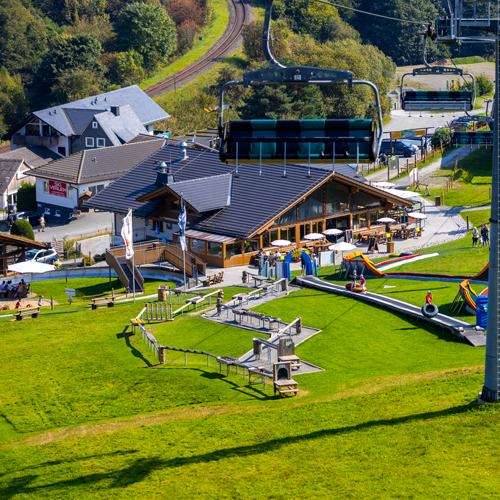 Blockhaus Willingen Luxus Lodge im Sommer